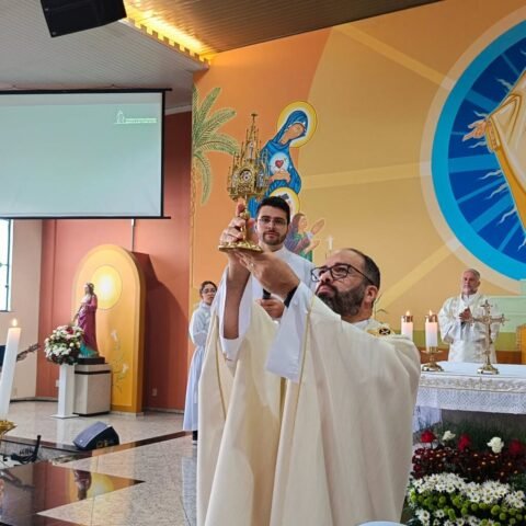 Santa Missa com Festa Social Comunidade Santa Luzia