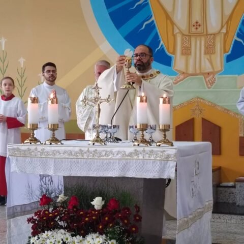 Santa Missa com Festa Social Comunidade Santa Luzia